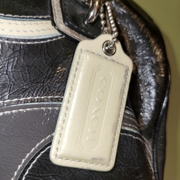 Vintage Coach Leather Handbag and Wrislet - Picture 5 of 16